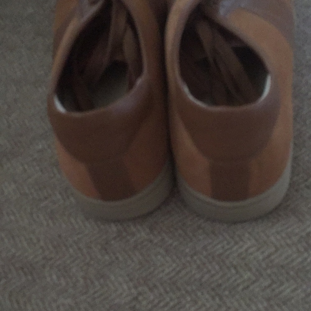 Vionic shoes - Picture 2 of 14